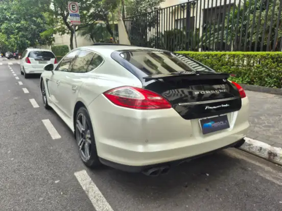 PORSCHE-PANAMERA-2009
