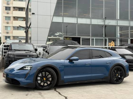 Porsche Taycan 4S Elétrico