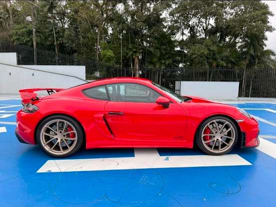 PORSCHE-718-2021
