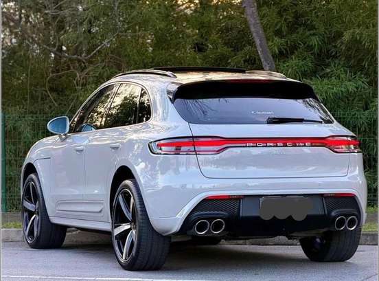 PORSCHE-MACAN-2023
