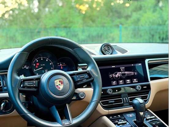 PORSCHE-MACAN-2023
