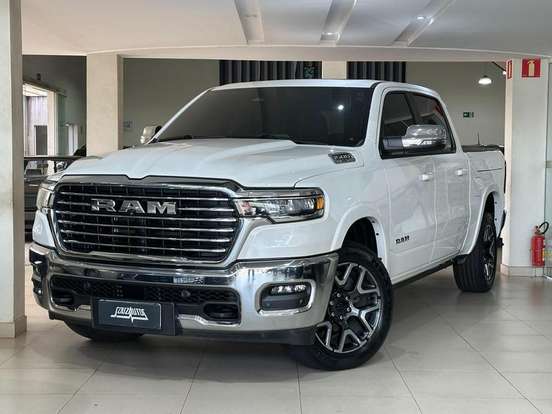 RAM-1500-3.0 HURRICANE 6 BITURBO GASOLINA LARAMIE CD 4X4 AUTOMÁTICO RAM-1500-2024