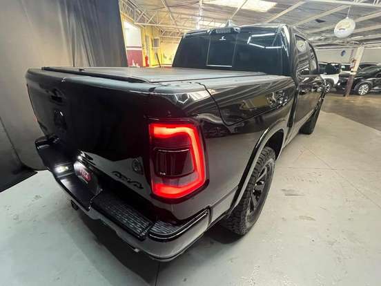 RAM-1500-5.7 V8 GASOLINA REBEL CD 4X4 AUTOMÁTICO RAM-1500-2023