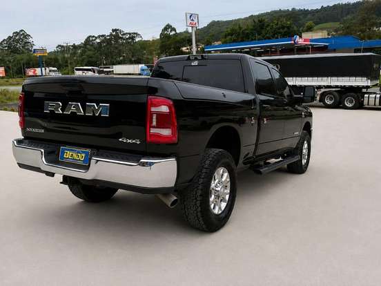 RAM-2500-6.7 I6 TURBO DIESEL LARAMIE CD 4X4 AUTOMÁTICO RAM-2500-2023