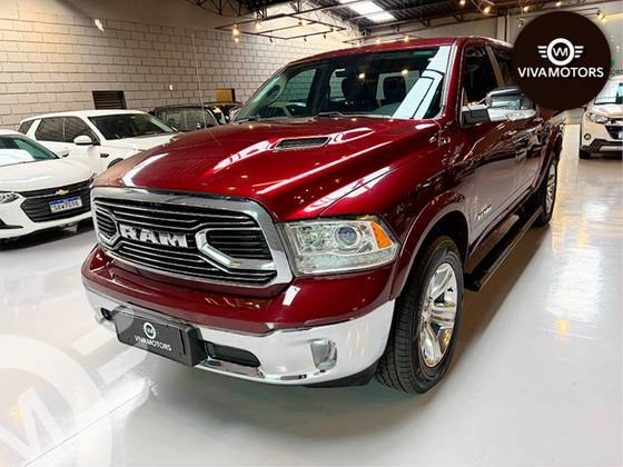 RAM CLASSIC 5.7 V8 GASOLINA LARAMIE CD 4X4 AUTOMÁTICO
