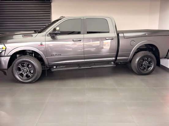RAM-2500-6.7 I6 TURBO DIESEL NIGHT EDITION CD 4X4 AUTOMÁTICO RAM-2500-2020