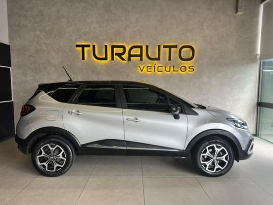 RENAULT-CAPTUR-2021