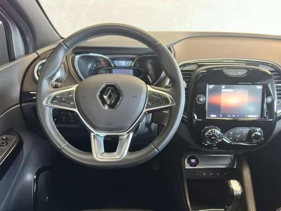 RENAULT-CAPTUR-2021