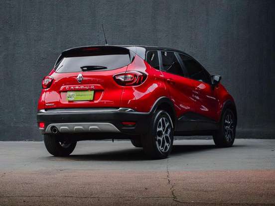 RENAULT-CAPTUR-2020