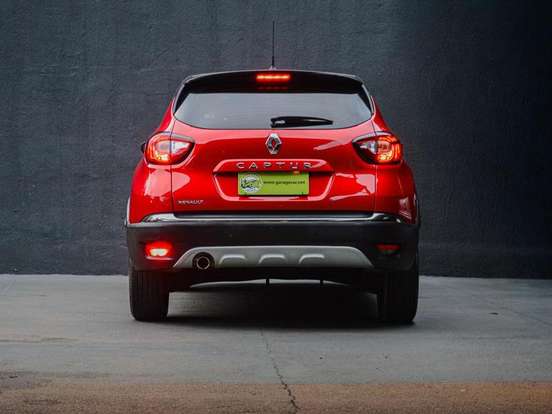 RENAULT-CAPTUR-2020
