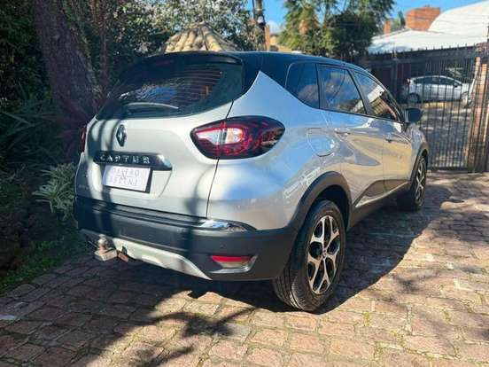 RENAULT-CAPTUR-2018