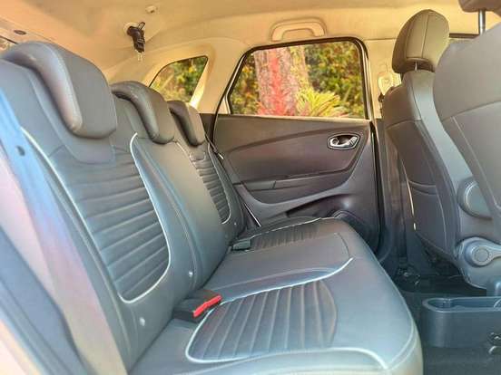 RENAULT-CAPTUR-2018
