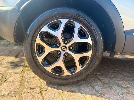 RENAULT-CAPTUR-2018