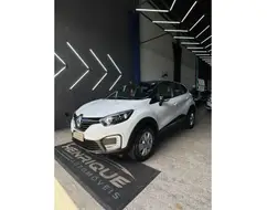 RENAULT CAPTUR 1.6 16V SCE FLEX LIFE X-TRONIC RENAULT CAPTUR 1.6 16V SCE FLEX LIFE X-TRONIC