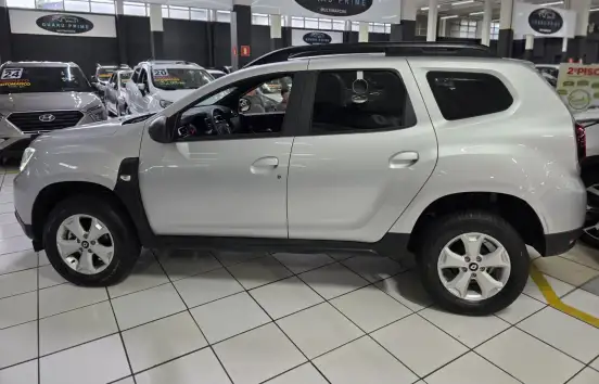 RENAULT-DUSTER-2023