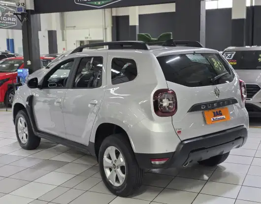 RENAULT-DUSTER-2023