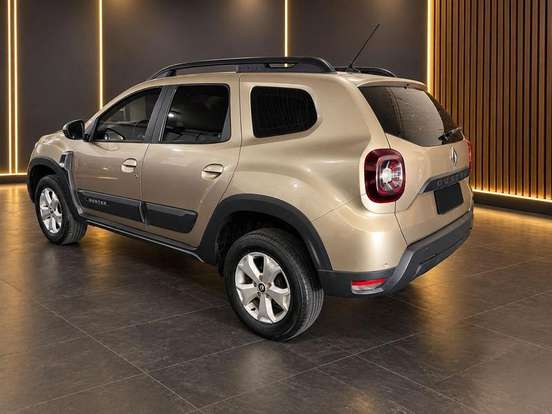 RENAULT-DUSTER-2023