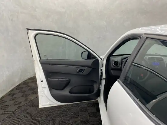 RENAULT-KWID-2019