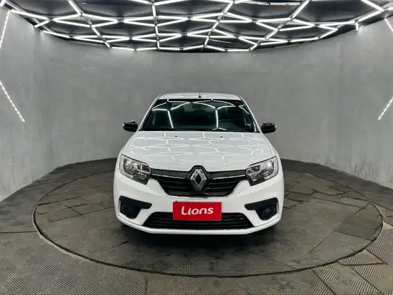 RENAULT-LOGAN-2025