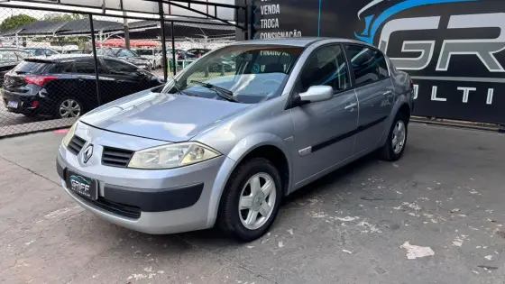 RENAULT MEGANE 1.6 EXPRESSION 16V FLEX 4P MANUAL