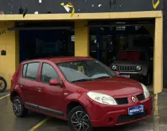 RENAULT SANDERO 1.0 EXPRESSION 16V FLEX 4P MANUAL RENAULT SANDERO 1.0 EXPRESSION 16V FLEX 4P MANUAL