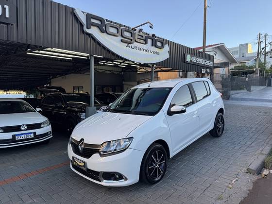 RENAULT SANDERO 1.6 DYNAMIQUE 8V FLEX 4P AUTOMATIZADO