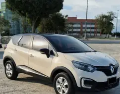 RENAULT CAPTUR 1.6 16V SCE FLEX LIFE X-TRONIC RENAULT CAPTUR 1.6 16V SCE FLEX LIFE X-TRONIC