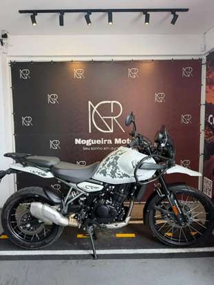 ROYAL ENFIELD-HIMALAYAN 450 KAMET WHITE-2025