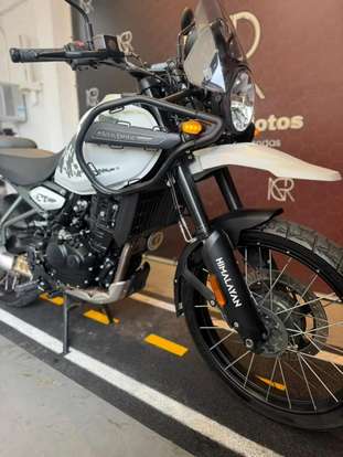ROYAL ENFIELD-HIMALAYAN 450 KAMET WHITE-2025