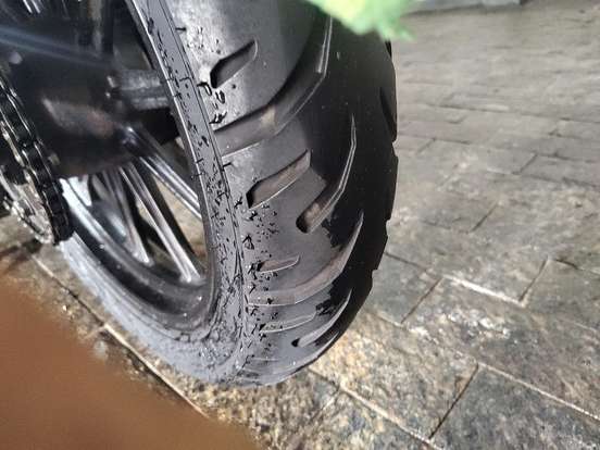 ROYAL ENFIELD-CLASSIC 350 DARK-2024