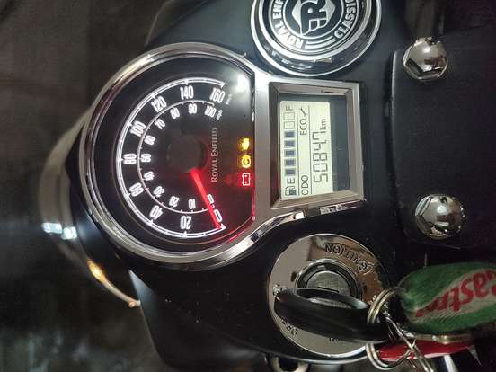 ROYAL ENFIELD-CLASSIC 350 DARK-2024