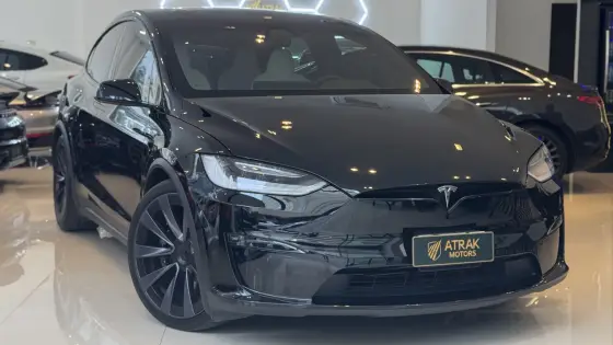 Tesla Model X Elétrico Plaid