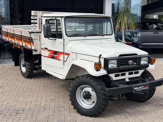 TOYOTA-BANDEIRANTE-4.0 OJ50LV-B 4X4 CHASSI LONGO DIESEL 2P MANUAL TOYOTA-BANDEIRANTE-1993