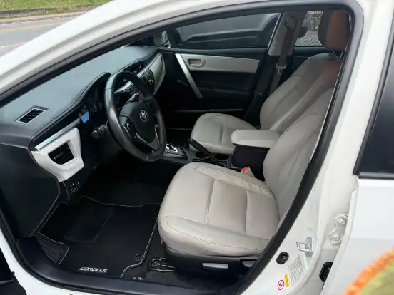 TOYOTA-COROLLA-1.8 GLI 16V FLEX 4P AUTOMÁTICO TOYOTA-COROLLA-2017