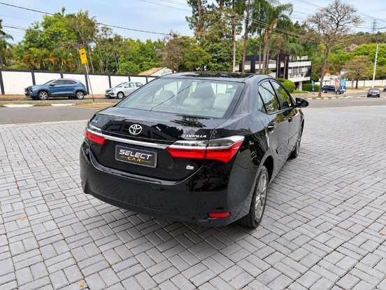 TOYOTA-COROLLA-2018