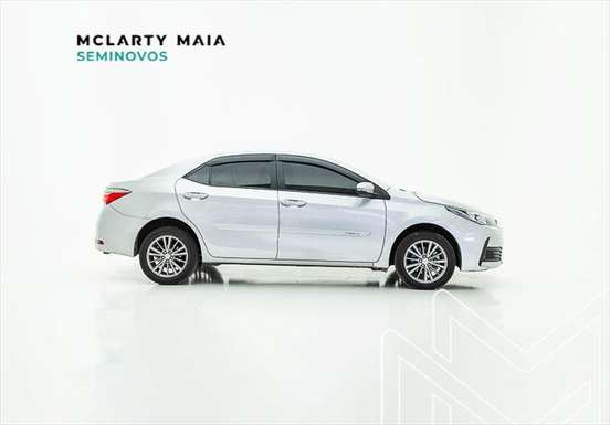 TOYOTA-COROLLA-2018