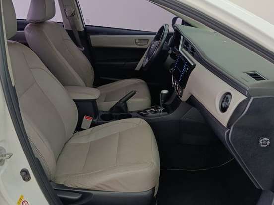 TOYOTA-COROLLA-2019