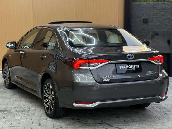 TOYOTA-COROLLA-2021