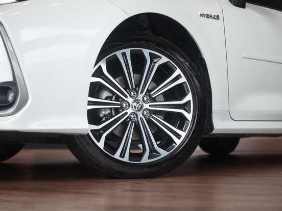 TOYOTA-COROLLA-2023