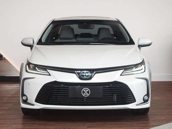 TOYOTA-COROLLA-2023