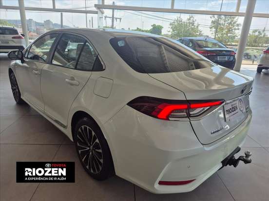 TOYOTA-COROLLA-2026
