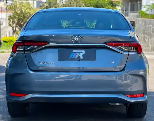 TOYOTA-COROLLA-2023
