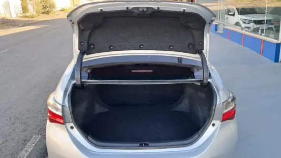 TOYOTA-COROLLA-2018