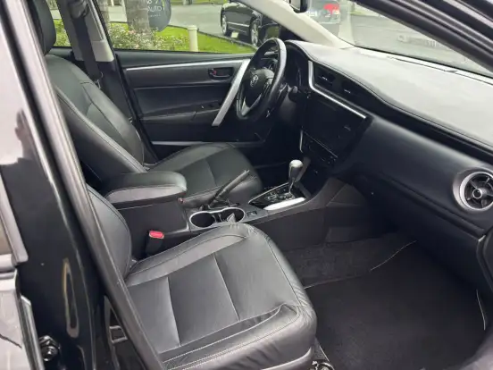 TOYOTA-COROLLA-2018