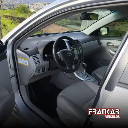 TOYOTA-COROLLA-2013