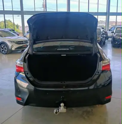 TOYOTA-COROLLA-2018