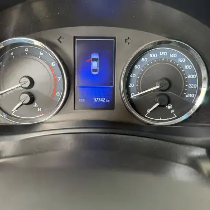 TOYOTA-COROLLA-2017