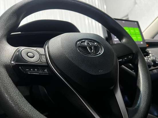 TOYOTA-COROLLA-2025