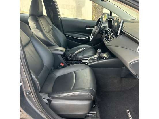 TOYOTA-COROLLA-2024