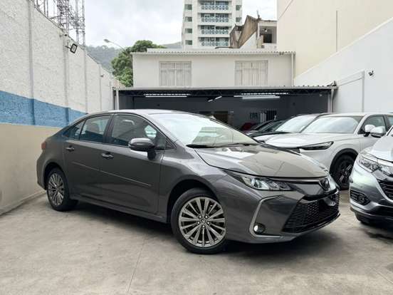 TOYOTA-COROLLA-2024